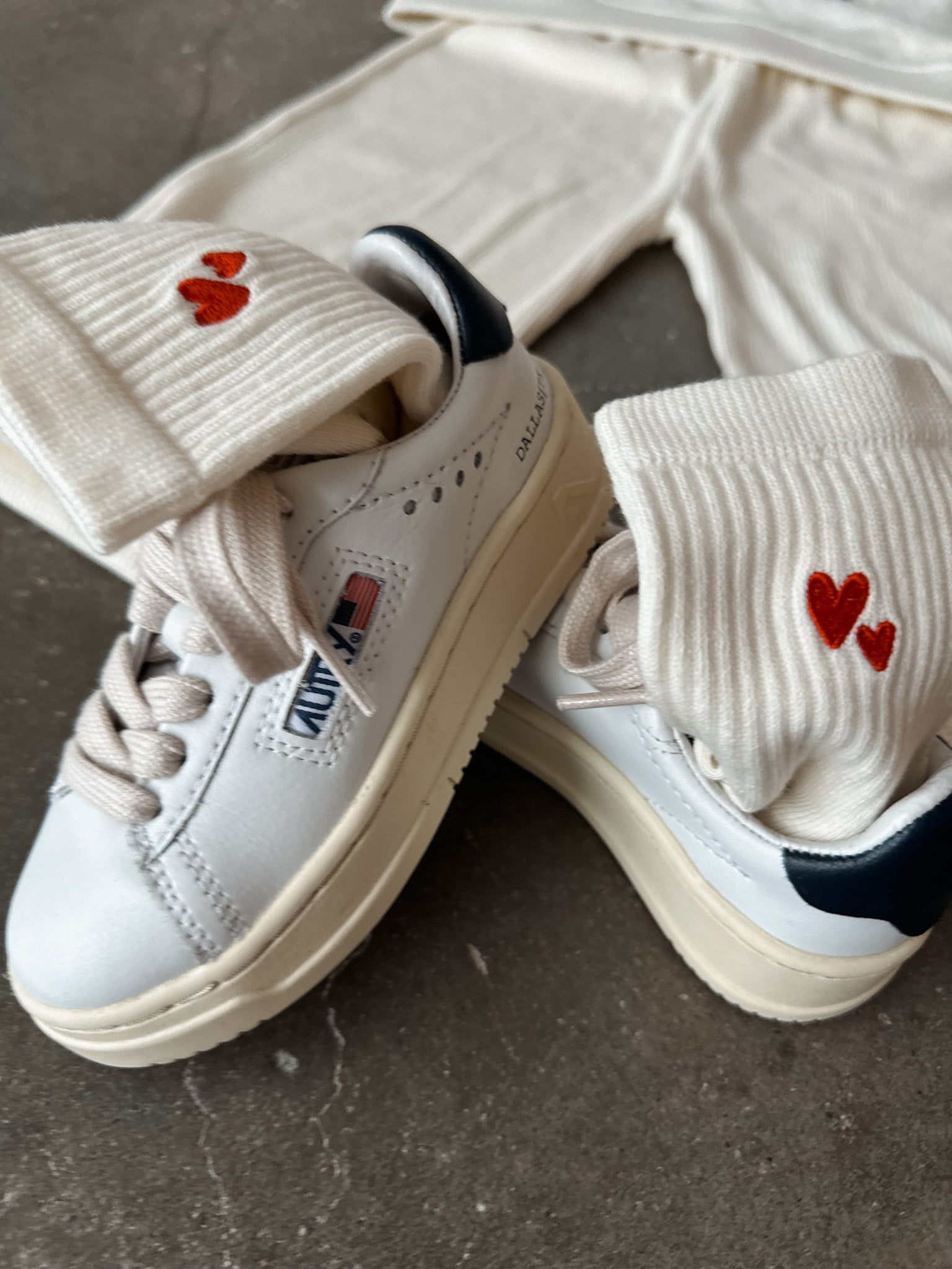 Partnerlook Socken in Autry Schuhen