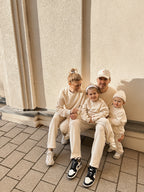 Blanche Pants und Sweater Family