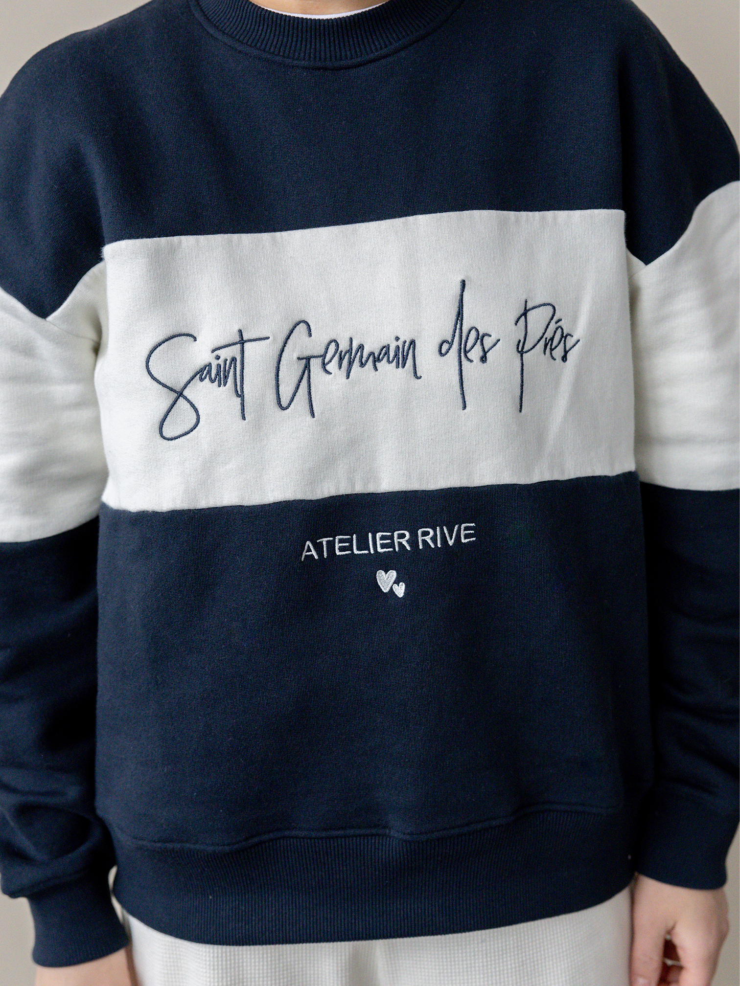 Paris Pullover von Vorne