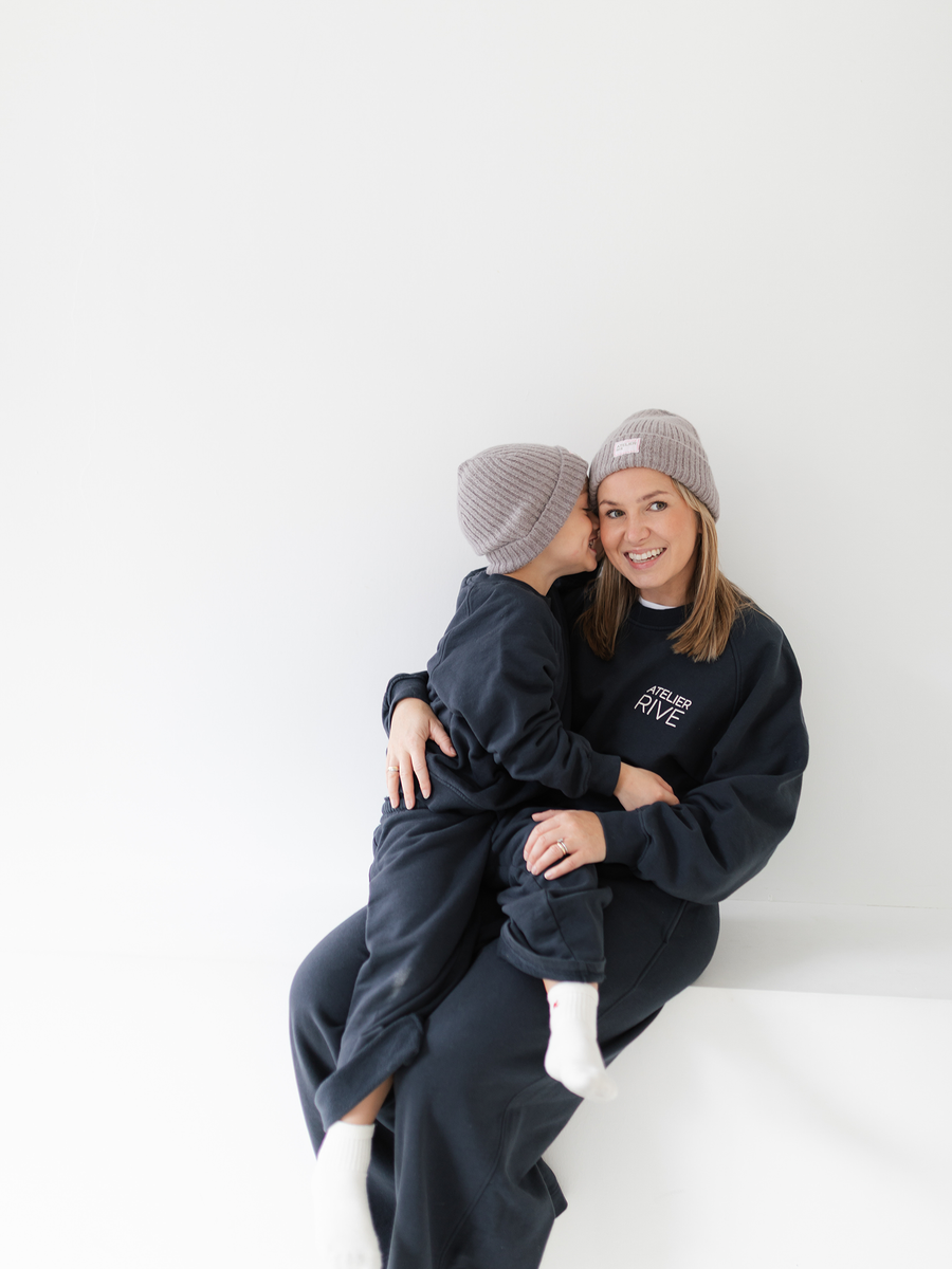 Mutter und Sohn in Partnerlook von Atelier Rive