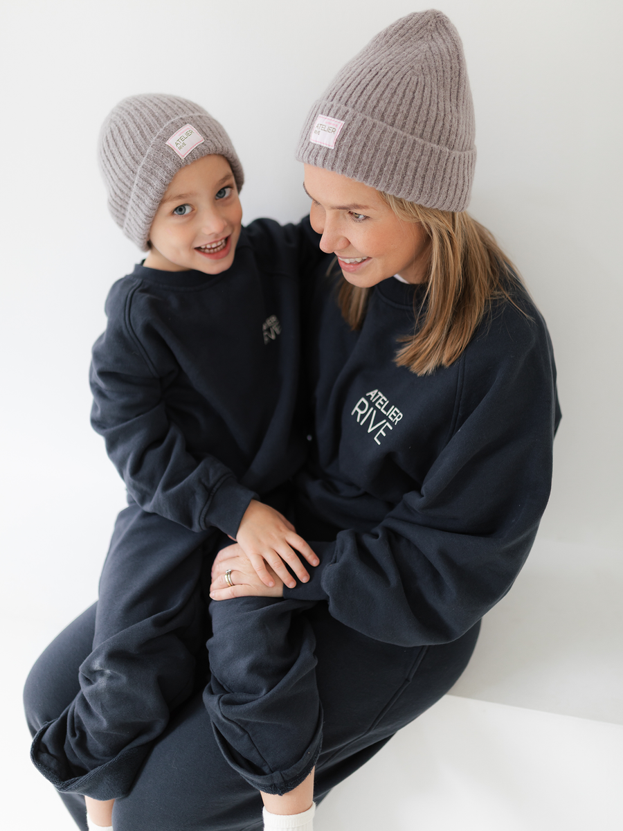 Partnerlook Mutter und Sohn in dunkelblau