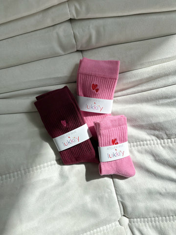 lukkily x atelier rive socken beide Farben